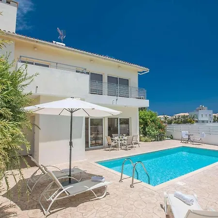 Vila Nemo 8 Protaras